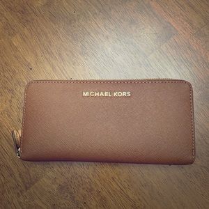 Michael Kors wallet